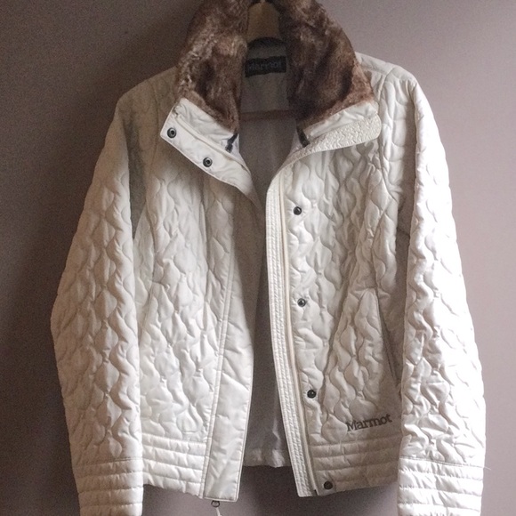 Marmot Jackets & Blazers - Marmot women’s coat